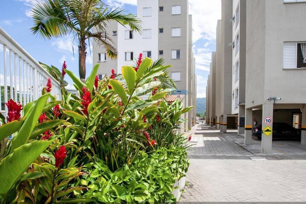 Apartamento Ubatuba - Ar Condicionado, Estacionamento, Elevador, Portaria 24H - Wifi Gratis! - Jardim Das Palmeiras 외부 사진